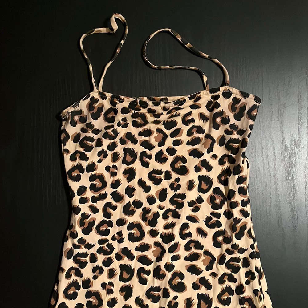 Divided tight dress